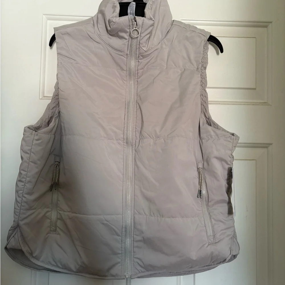Dressy puffer vest - Picture 2 of 6